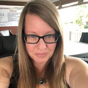 Meet your Posher, Carrie